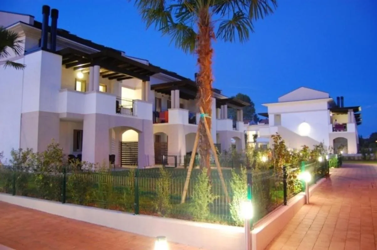 Homely Apartment With Swimming Pool In A Village Bibione
